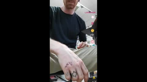 Snapshot of thecarrguyy chatting on 5, 7, 2026 Thatcarrguyy online show from 5, 7, 2026