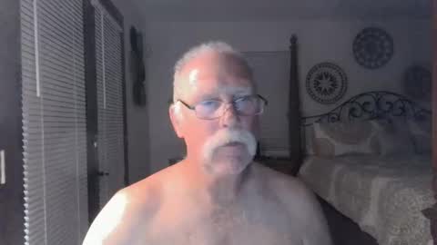 Snapshot of thecooltool_1 chatting on 8, 5, 2026 thecooltool_1 online show from 8, 5, 2026
