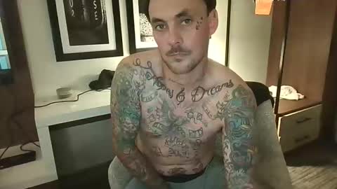 Snapshot of thecoryhall9109 chatting on 28, 10, 2025 thecoryhall9109 online show from 28, 10, 2025