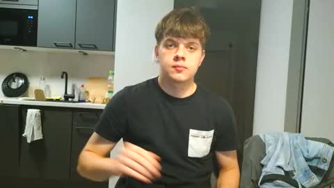 thecuteguy144949 online show from 31, 10, 2025