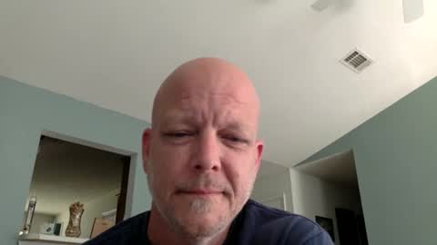 Snapshot of thedoug07 chatting on 25, 4, 2026 thedoug07 online show from 25, 4, 2026