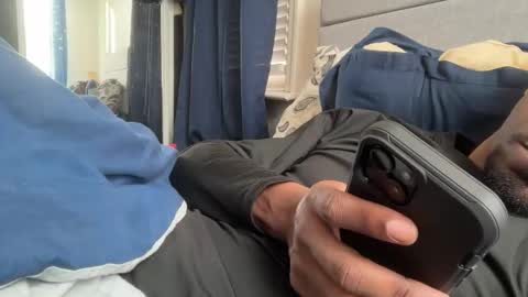 Snapshot of theeshooterr chatting on 8, 2, 2025 theeshooterr online show from 8, 2, 2025