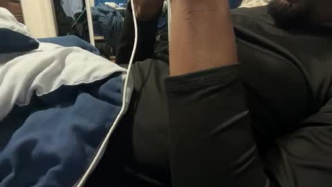 Snapshot of theeshooterr chatting on 10, 2, 2025 theeshooterr online show from 10, 2, 2025