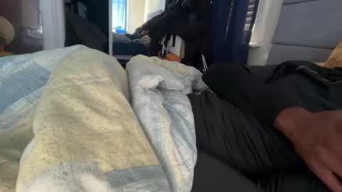 Snapshot of theeshooterr chatting on 25, 10, 2025 theeshooterr online show from 25, 10, 2025