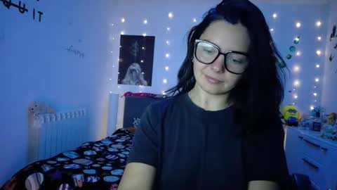 Snapshot of thefarmergirl chatting on 2, 10, 2025 TheFarmergirl online show from 2, 10, 2025