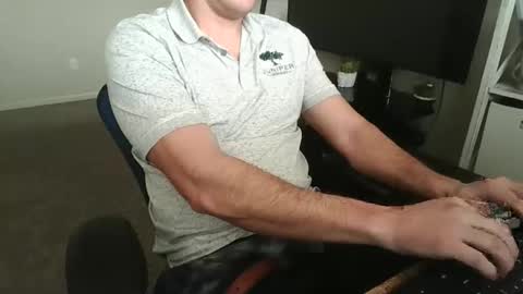 Snapshot of thefunguy2 chatting on 25, 2, 2026 Thefunguy online show from 25, 2, 2026