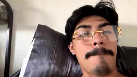 Snapshot of theglorious2002 chatting on 6, 1, 2025 theglorious2002 online show from 6, 1, 2025