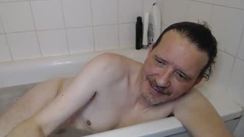 Green online show from 10, 1, 2026