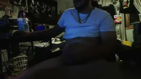 Snapshot of thehammer21992 chatting on 27, 7, 2026 dontbeshybby online show from 27, 7, 2026