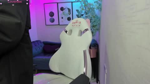 Theia  online show from 16, 2, 2026