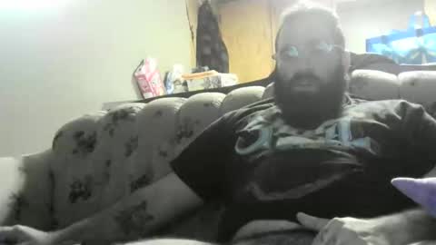 Snapshot of theironbulll chatting on 15, 12, 2025 Iron online show from 15, 12, 2025