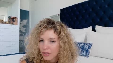 Snapshot of theislandgirl chatting on 11, 3, 2026 Lily Marie online show from 11, 3, 2026