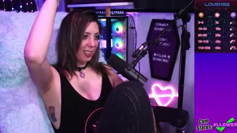 Snapshot of thekittengirlnix chatting on 28, 11, 2025 Nix online show from 28, 11, 2025