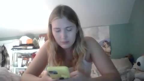 Little Bambii online show from 10, 11, 2025