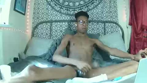 Snapshot of thelnd_bates chatting on 23, 4, 2026 thelnd_bates online show from 23, 4, 2026