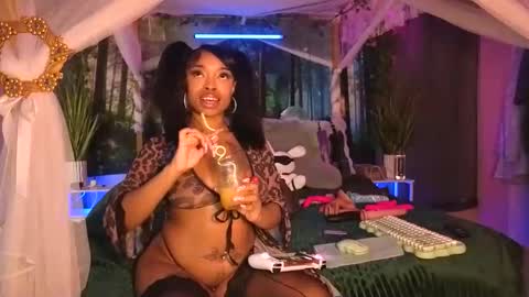 Snapshot of thelovelybrown chatting on 6, 2, 2026 thelovelybrown online show from 6, 2, 2026