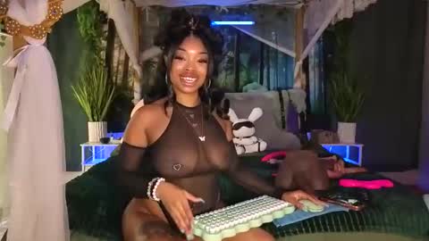 Snapshot of thelovelybrown chatting on 20, 2, 2026 thelovelybrown online show from 20, 2, 2026