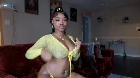 Snapshot of thelovelybrown chatting on 29, 3, 2026 thelovelybrown online show from 29, 3, 2026