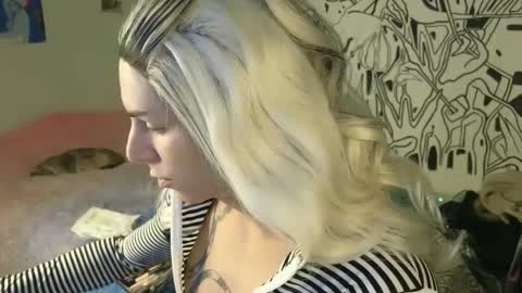 Lucy Lucy online show from 12, 9, 2025