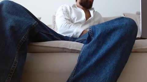 Snapshot of themonarchgoat chatting on 27, 9, 2025 TheMonarchGoat online show from 27, 9, 2025
