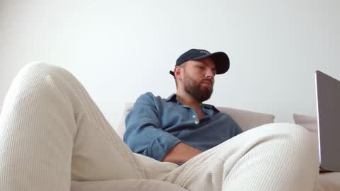 Snapshot of themonarchgoat chatting on 5, 4, 2026 TheMonarchGoat online show from 5, 4, 2026