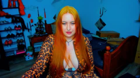 Snapshot of thenaughtygf chatting on 21, 12, 2025 thenaughtygf online show from 21, 12, 2025