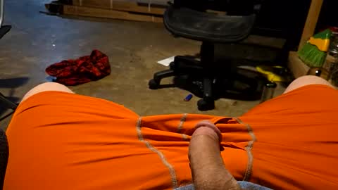 Snapshot of thenewone22901 chatting on 6, 3, 2026 thenewone22901 online show from 6, 3, 2026