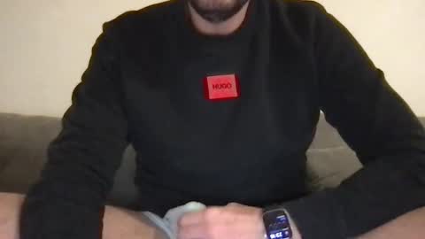 Snapshot of thenudeworldrover chatting on 20, 4, 2026 thenudeworldrover online show from 20, 4, 2026