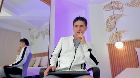  THEO- MATEO  online show from 27, 12, 2024