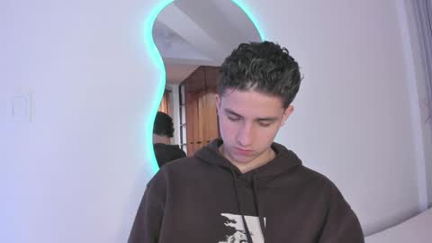  THEO- MATEO  online show from 29, 12, 2024