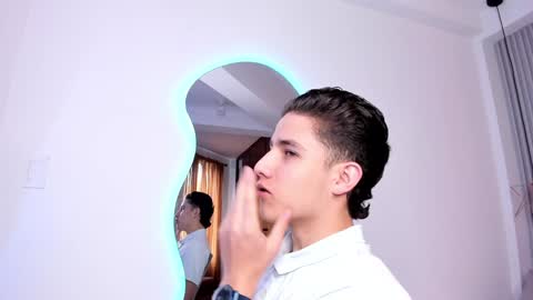  THEO- MATEO  online show from 3, 1, 2025