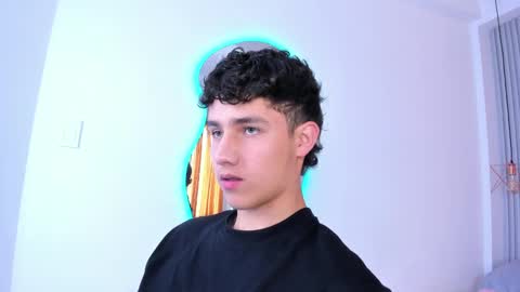  THEO- MATEO  online show from 6, 1, 2025