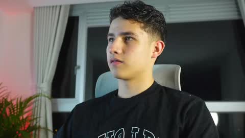  THEO- MATEO  online show from 1, 3, 2025