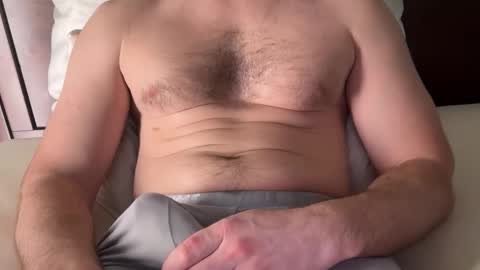 Snapshot of theonenextdoor1 chatting on 13, 4, 2026 theonenextdoor1 online show from 13, 4, 2026