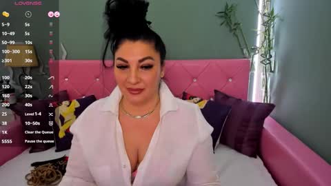 Snapshot of theonerosegoddes chatting on 27, 2, 2026 theonerosegoddes online show from 27, 2, 2026