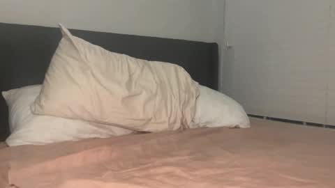 theonlylacie online show from 10, 2, 2026