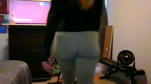 the peach princess  online show from 11, 1, 2025