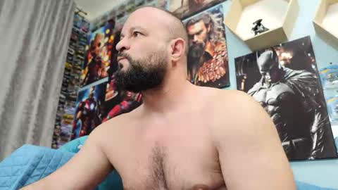 Snapshot of thephenomone chatting on 20, 11, 2025 Chris online show from 20, 11, 2025