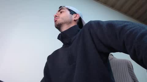 Santiago Enrique online show from 6, 3, 2026