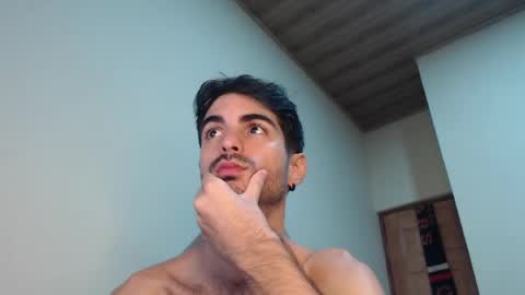 Snapshot of therazhanen chatting on 24, 5, 2026 Santiago Enrique online show from 24, 5, 2026