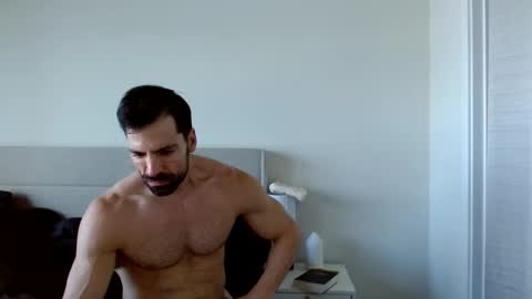 Snapshot of therealkingyoshi chatting on 17, 11, 2025 Yoshi online show from 17, 11, 2025