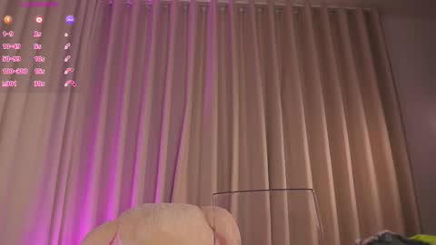 Snapshot of therealpeach_ chatting on 26, 3, 2026 online show from 26, 3, 2026