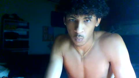 Snapshot of therealprimitive chatting on 18, 9, 2025 therealprimitive online show from 18, 9, 2025