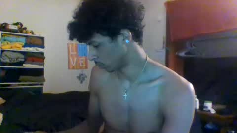 Snapshot of therealprimitive chatting on 29, 9, 2025 therealprimitive online show from 29, 9, 2025