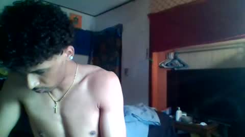 Snapshot of therealprimitive chatting on 10, 11, 2025 therealprimitive online show from 10, 11, 2025