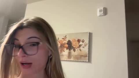 Snapshot of therosiecheeks chatting on 18, 2, 2026 therosiecheeks online show from 18, 2, 2026