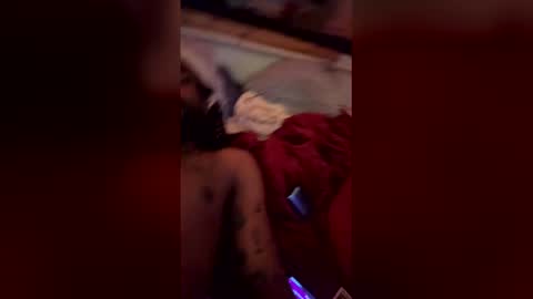 Snapshot of theroyalredz chatting on 7, 4, 2026 theroyalredz online show from 7, 4, 2026