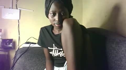 Snapshot of therry_heart chatting on 16, 5, 2026 hearty online show from 16, 5, 2026