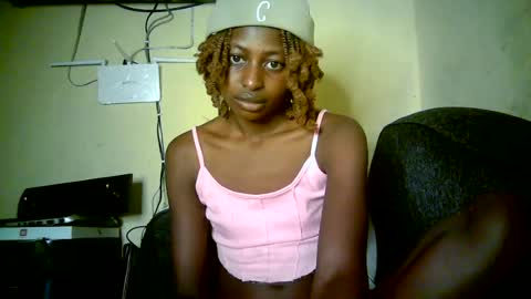 Snapshot of therry_heart chatting on 18, 6, 2026 hearty online show from 18, 6, 2026