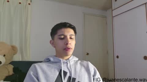 Snapshot of thesaint_xxx chatting on 17, 4, 2026 thesaint_xxx online show from 17, 4, 2026